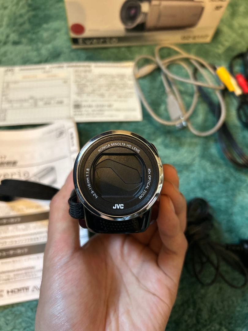 美品 JVC Everio GZ-E117 バッテリー2個付 ビデオカメラ