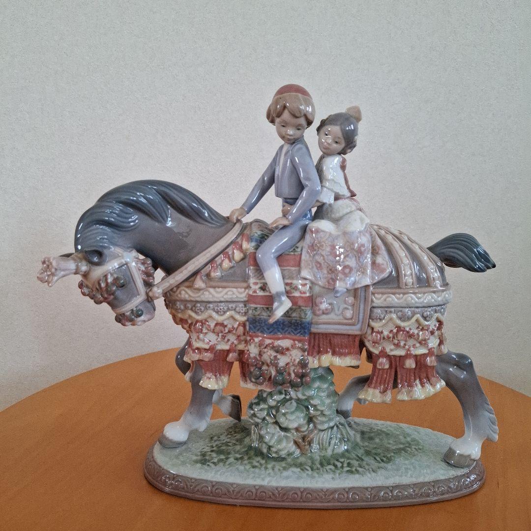 リヤドロ/lladro　サンホセの祭り　少年少女の行進