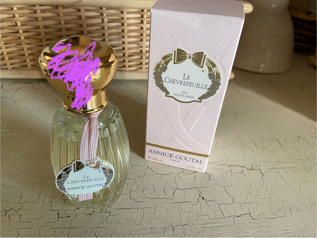 ル　シェブルフイユ　オードトワレ