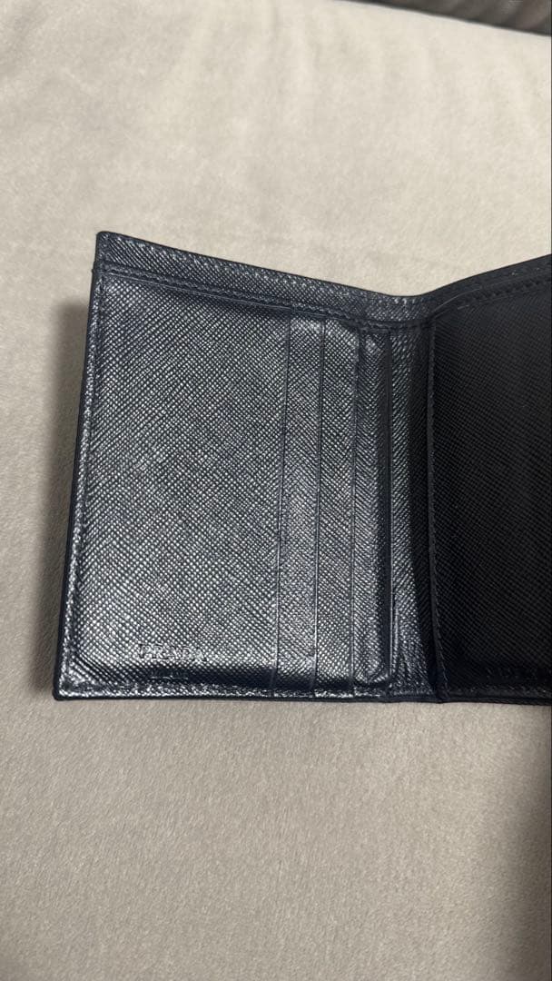 PRADA プラダ ナイロン レザー 三角ロゴ トライアングル 三つ折り財布