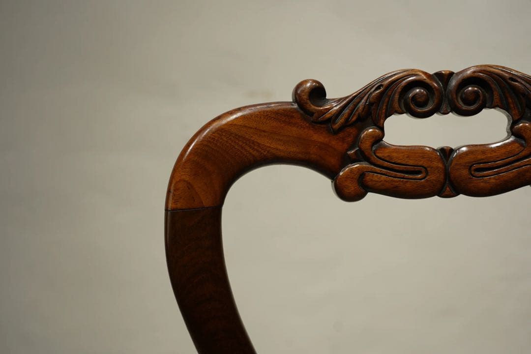 バルーンバックチェア　リージェンシー様式　ウォルナット　フランス　アンティーク