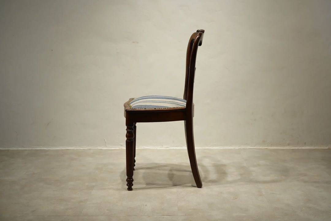 バルーンバックチェア　リージェンシー様式　ウォルナット　フランス　アンティーク