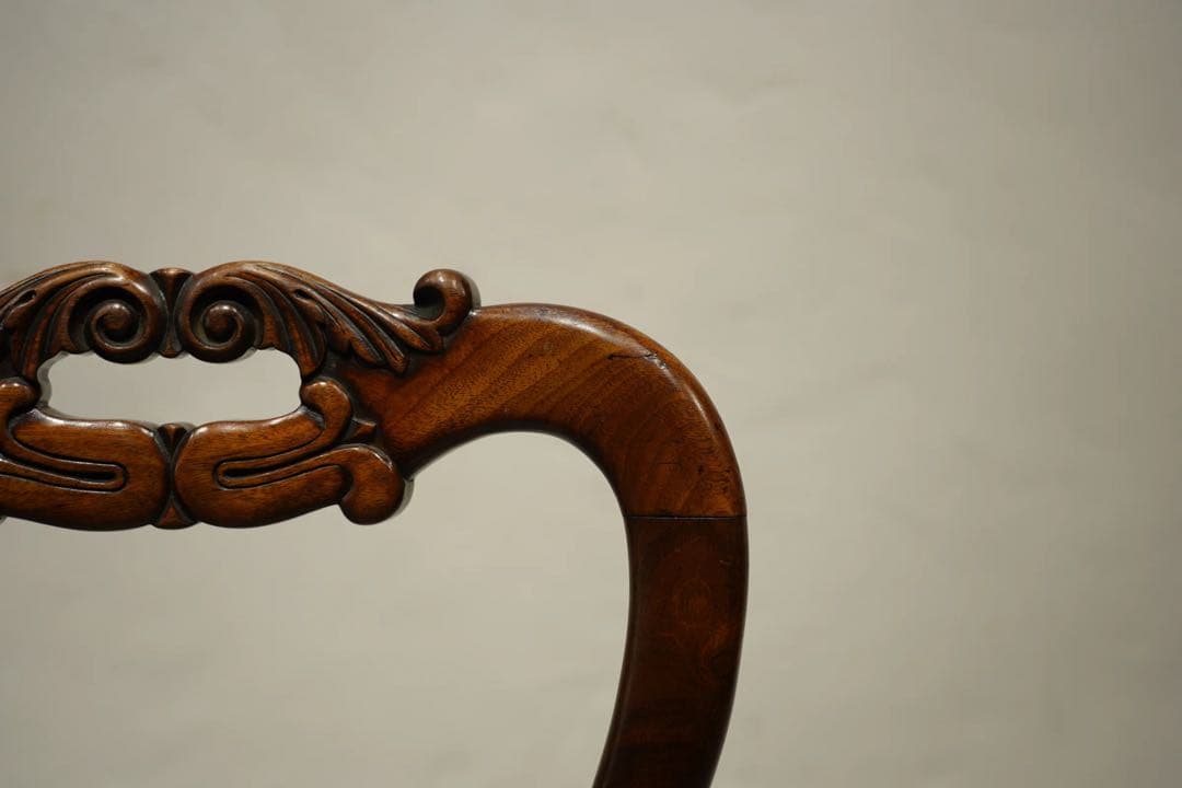 バルーンバックチェア　リージェンシー様式　ウォルナット　フランス　アンティーク