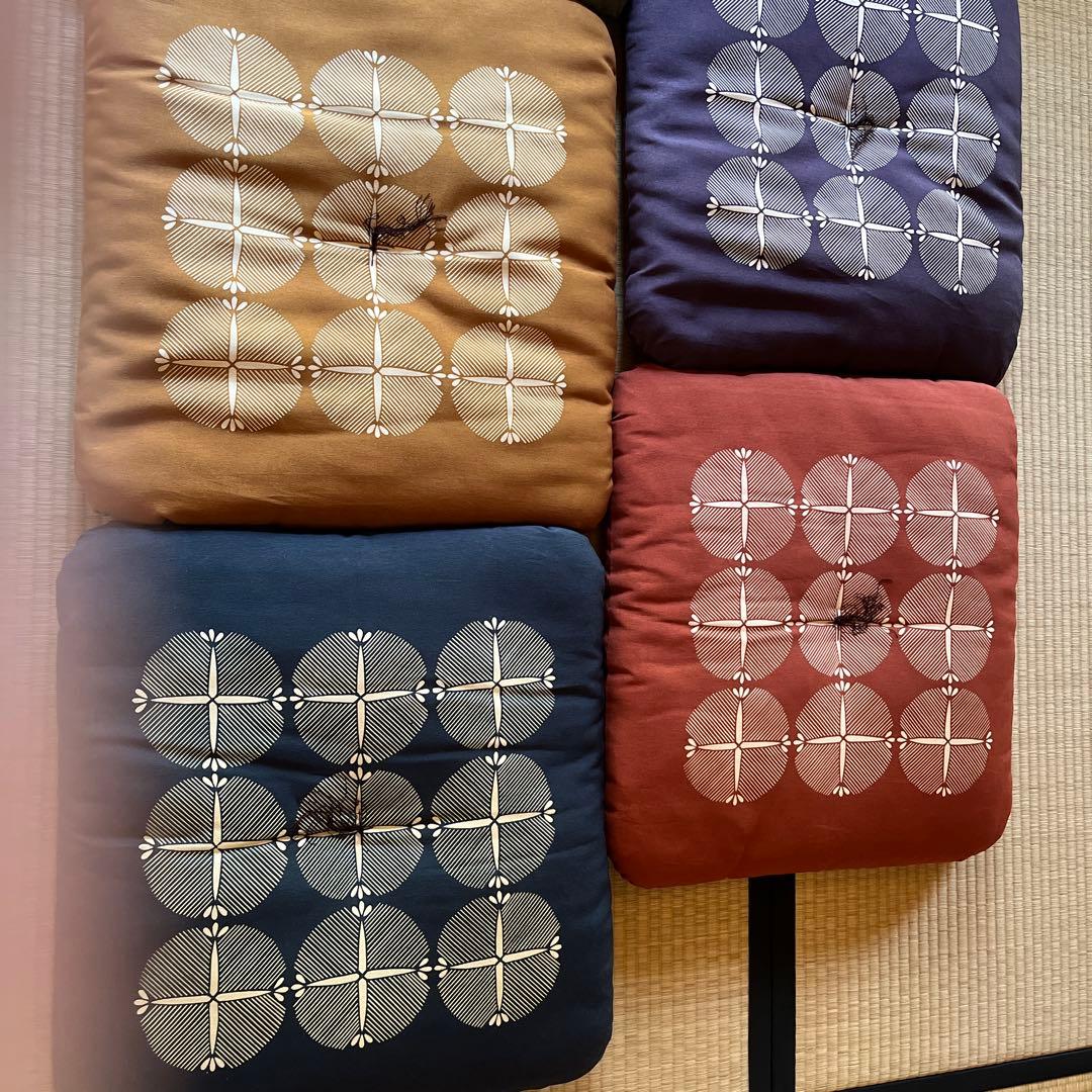 色違い古典柄座布団5枚セット 絹100%