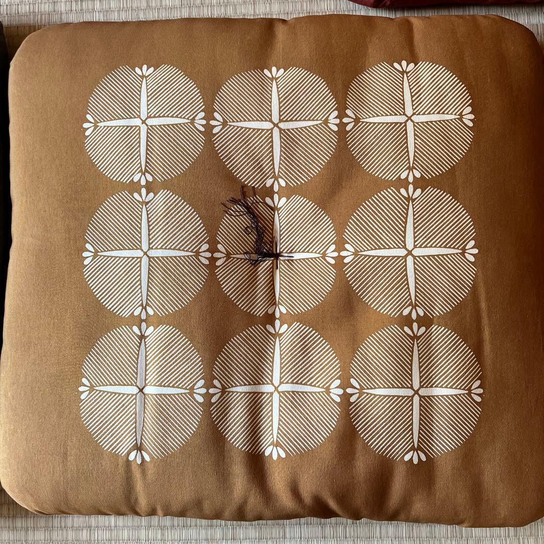 色違い古典柄座布団5枚セット 絹100%