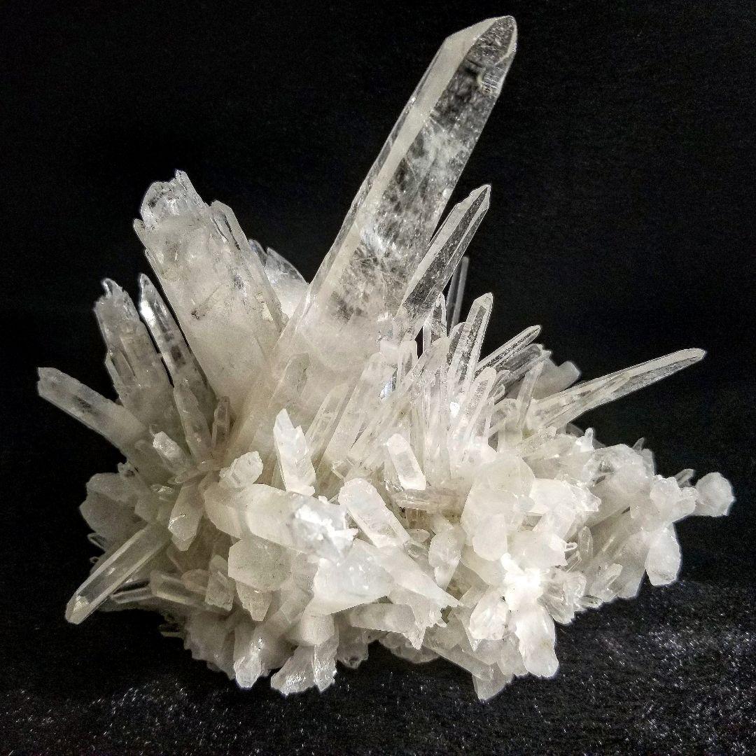 水晶　美しい形　1015g