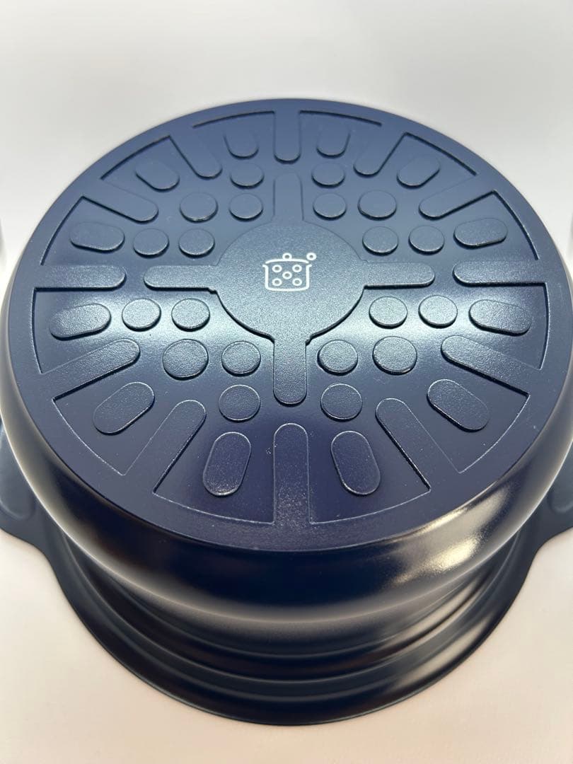 【新品未使用・箱なし】栗原はるみ 万能鍋 小 蒸し器付き／鍋つかみおまけ