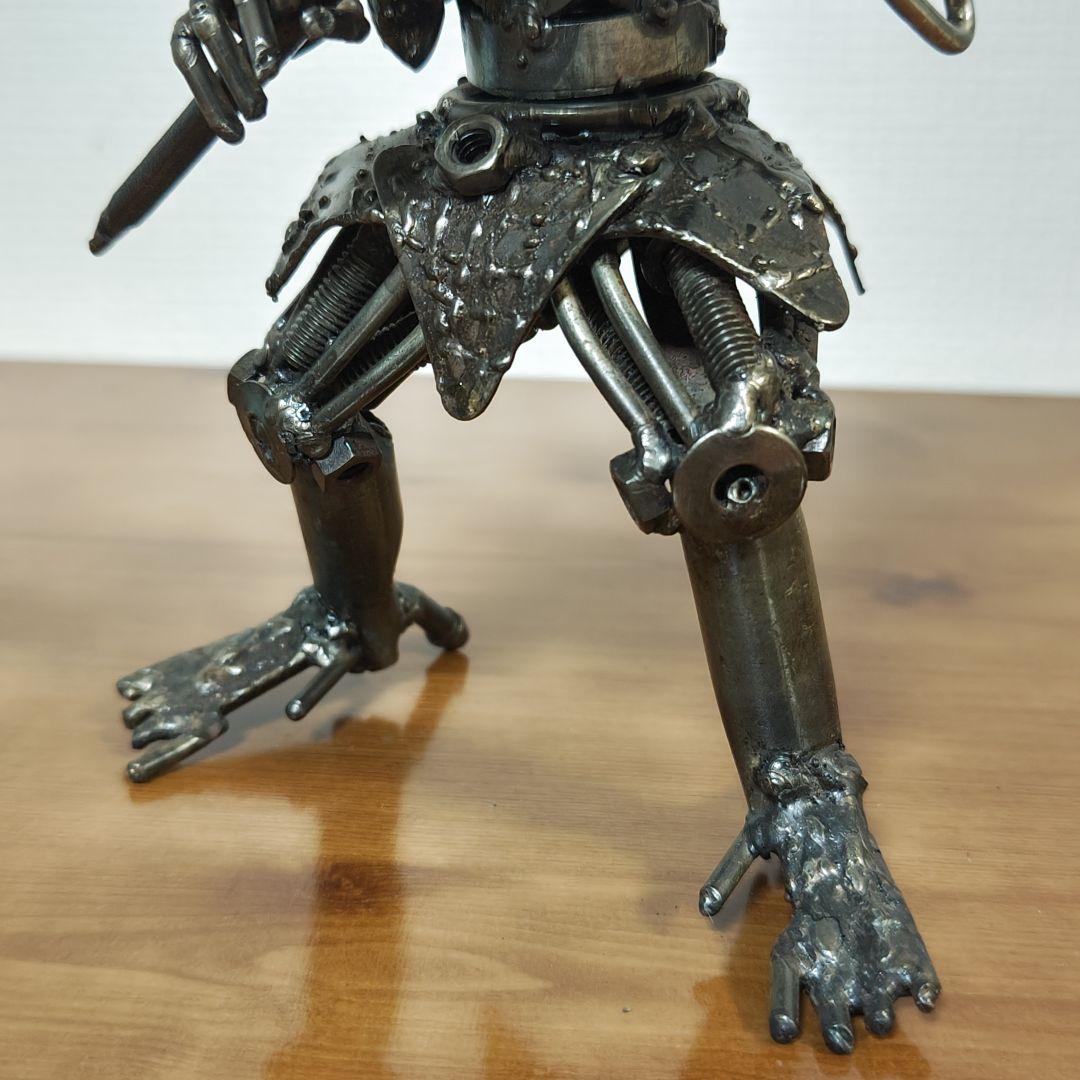 メタルアート プレデター モチーフ