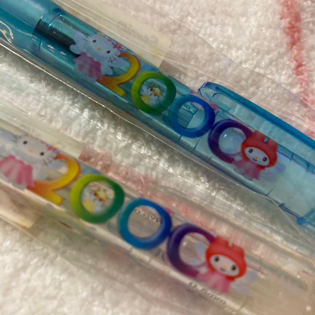 キティ　2000ロゴ　ボールペン、シャープペン　マイメロ　キキララ2本　未開封