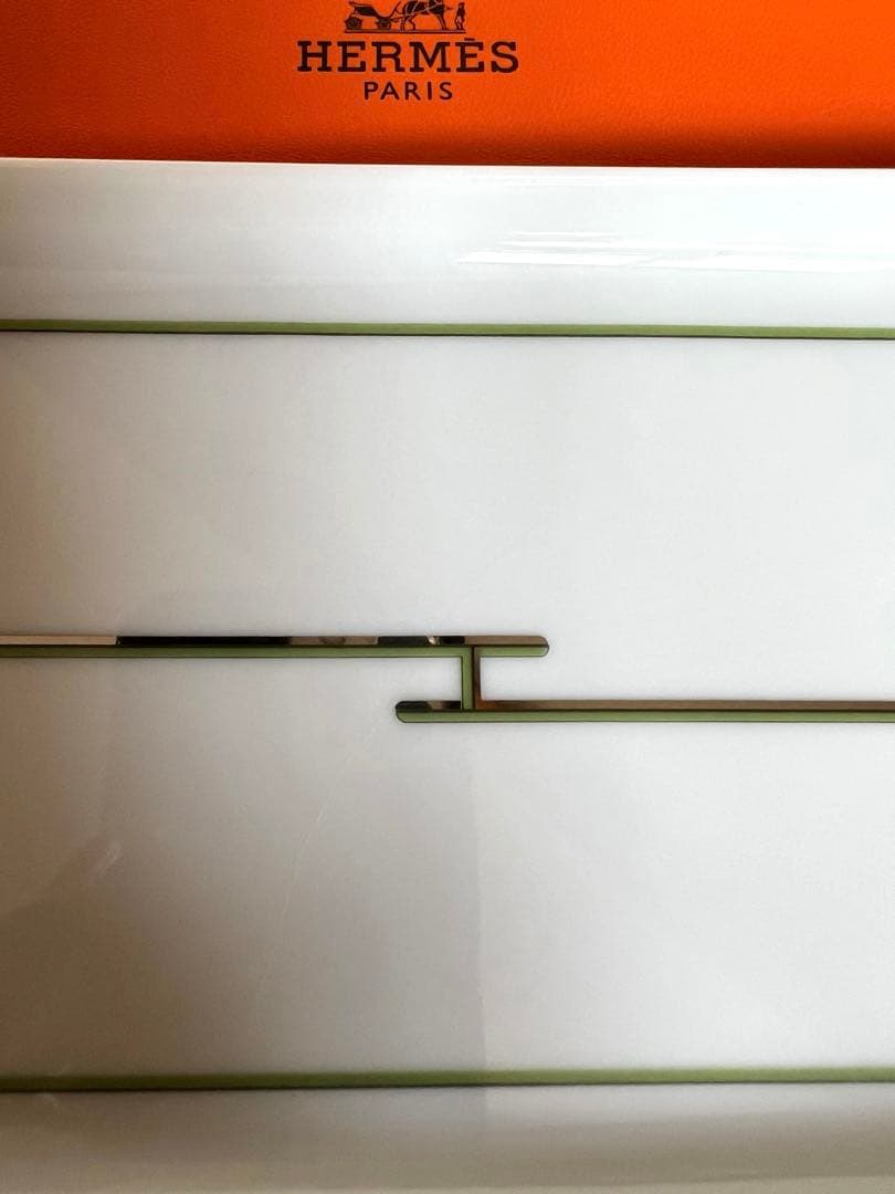 HERMÈS リズム スクエアプレート ホワイト×グリーン 箱・ショッパー付き