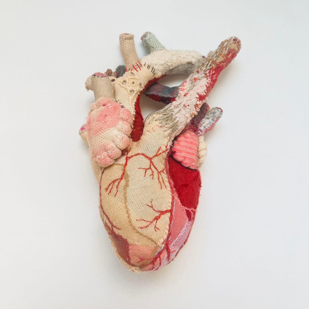 coz. Otake Cozue 心臓のぬいぐるみオブジェ