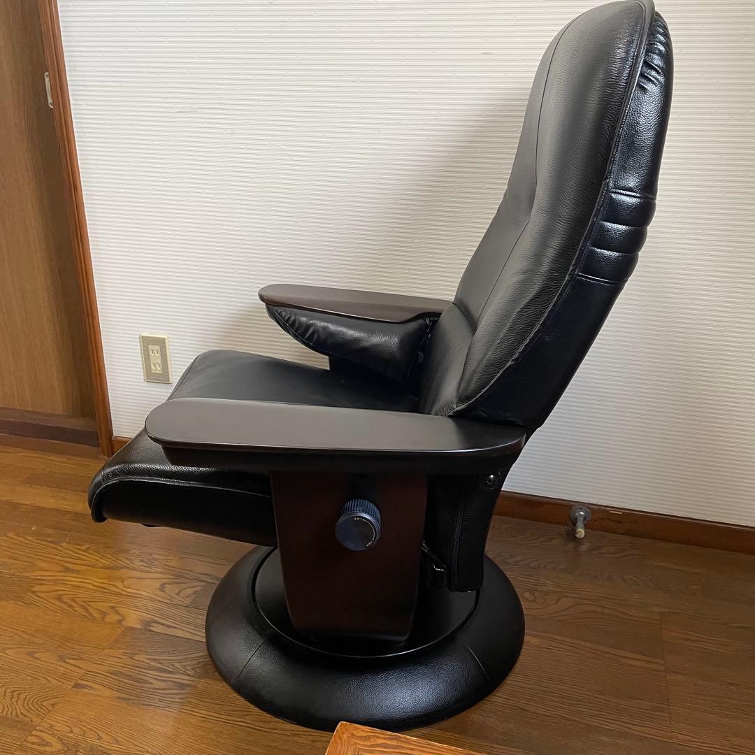 ★美品　カリモク　本革　リクライニングチェア　ブラック　デスクチェア　回転チェア