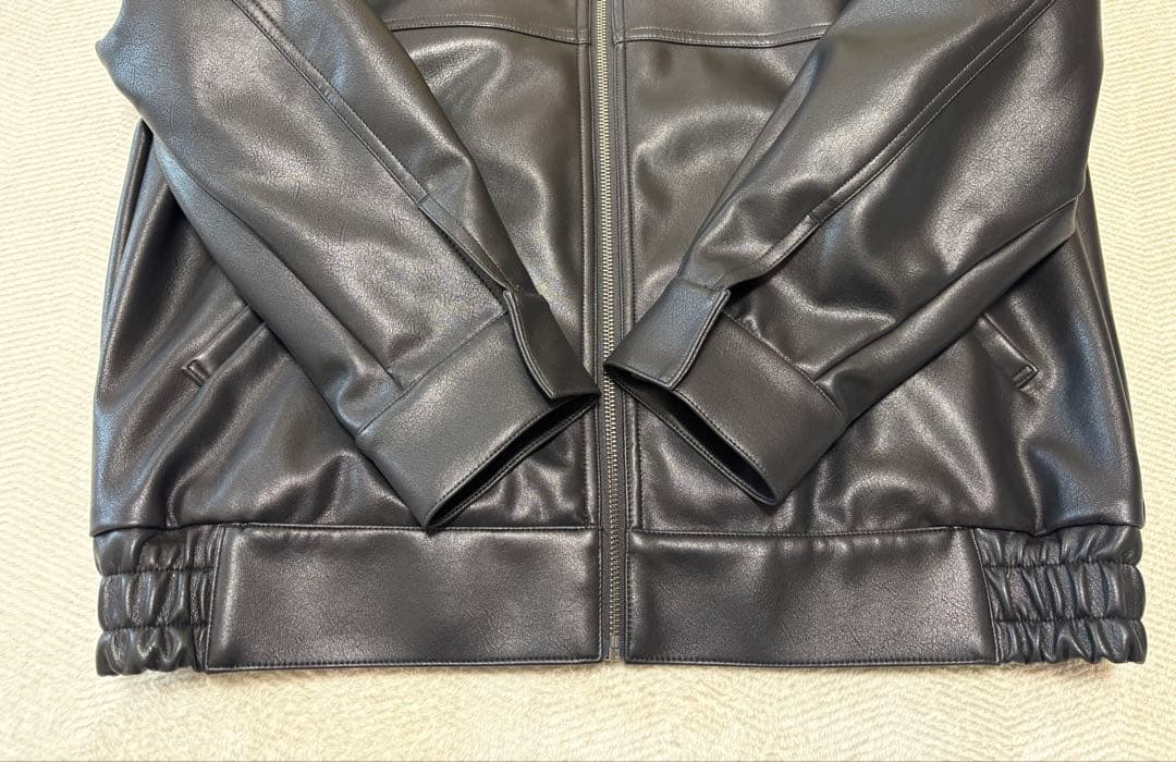 【美品】完売品 crewreクルーレフェイクレザージップブルゾン ブラック