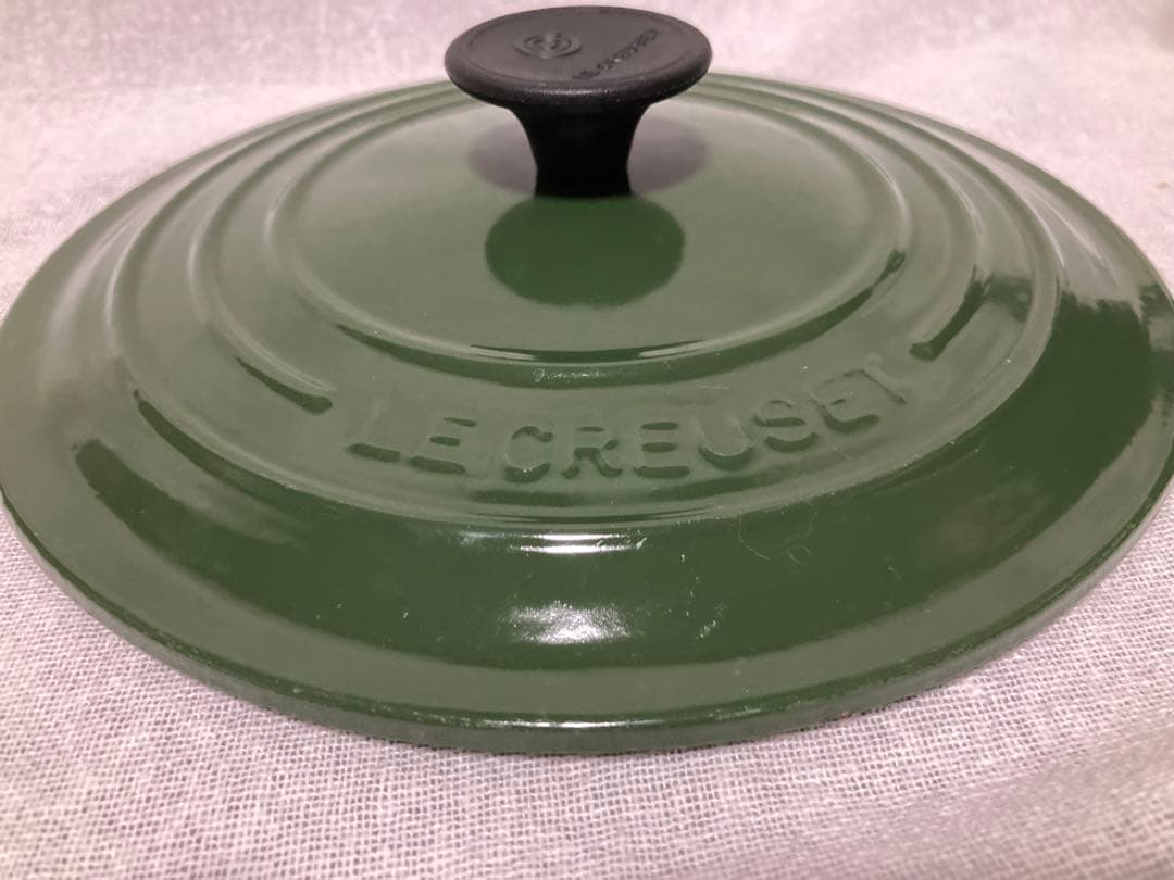 ル・クルーゼ　ココットロンド　20㎝　モスグリーン