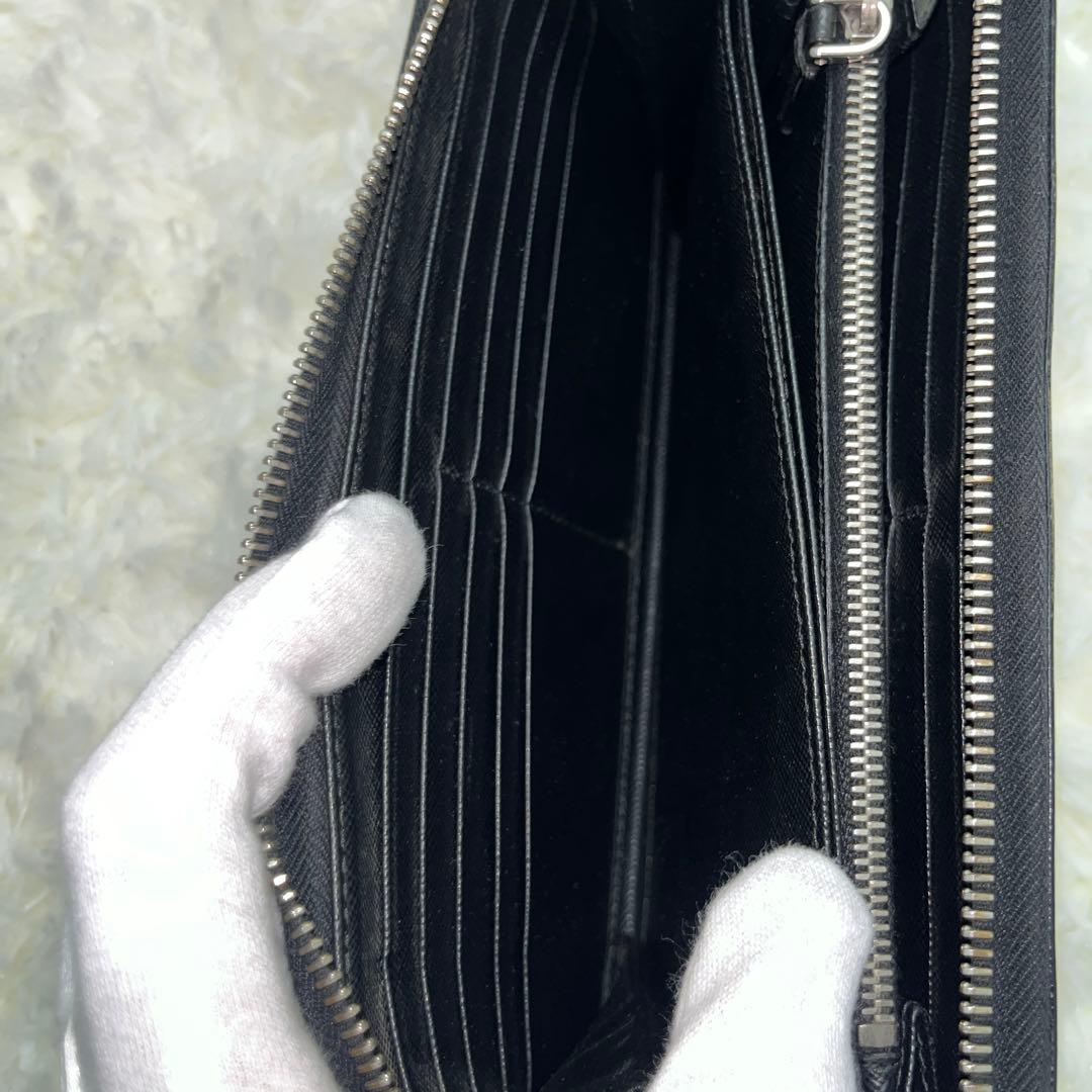 PRADA プラダ　ブラック　レザー　長財布 サフィアーノ　ラウンドジップ