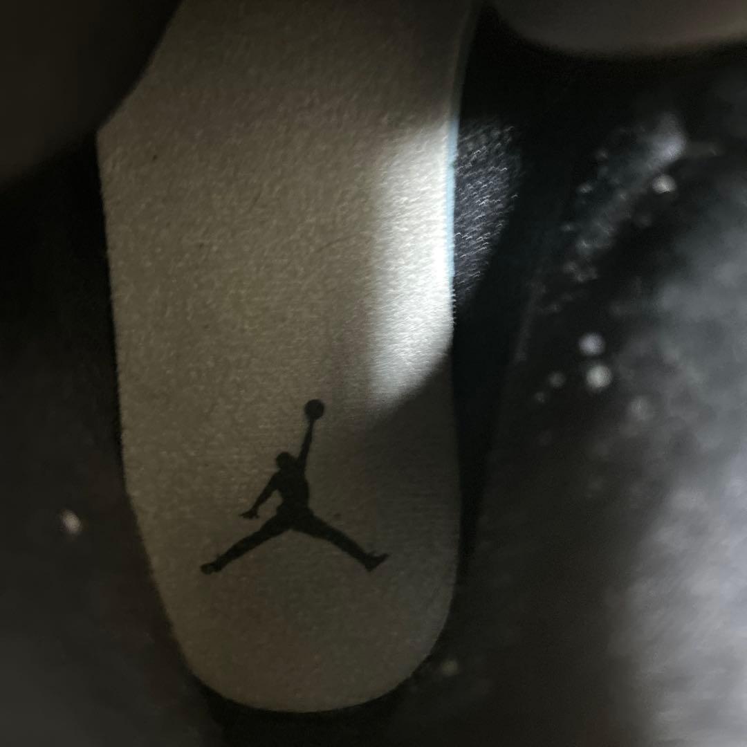 エアジョーダン1 MID Light Smoke Grey
