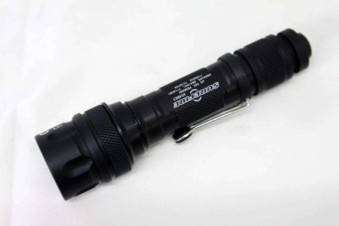 【美品】SUREFIRE V2 VAMPIRE LED懐中電灯 ヴァンパイア