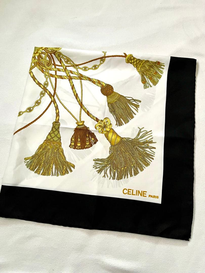 CELINE シルク　大判スカーフ　アイボリー　タッセル柄　極美品