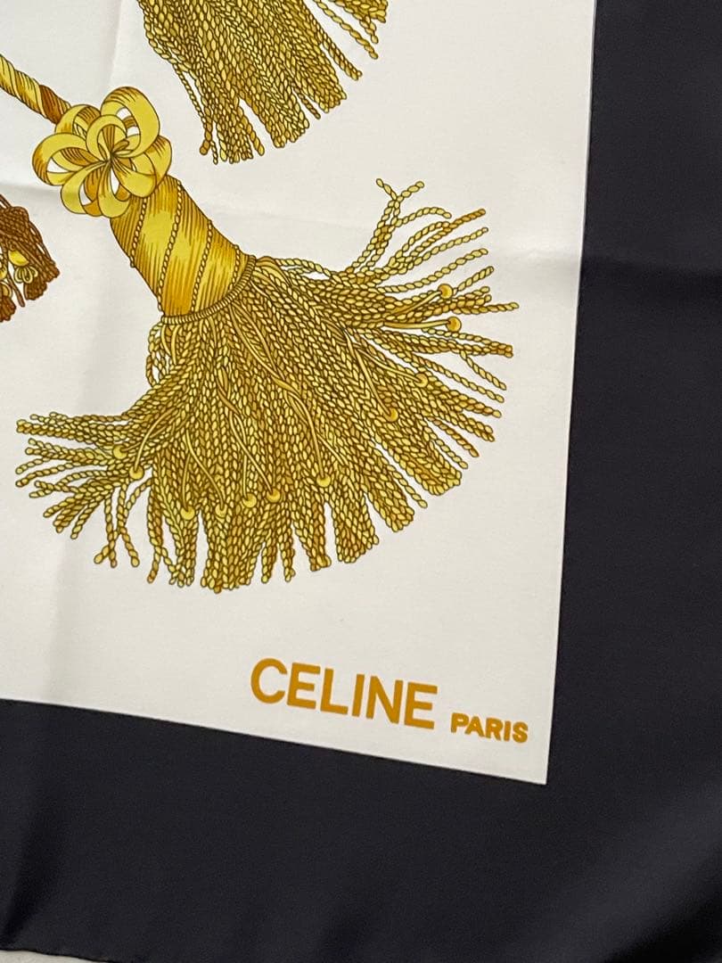 CELINE シルク　大判スカーフ　アイボリー　タッセル柄　極美品
