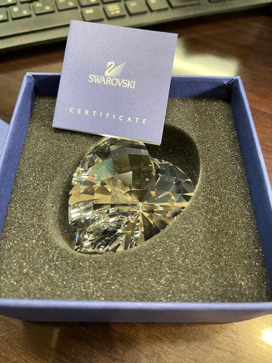 【極美品】SWAROVSKI ハートクリスタル 置物 正規品 ギフト向け