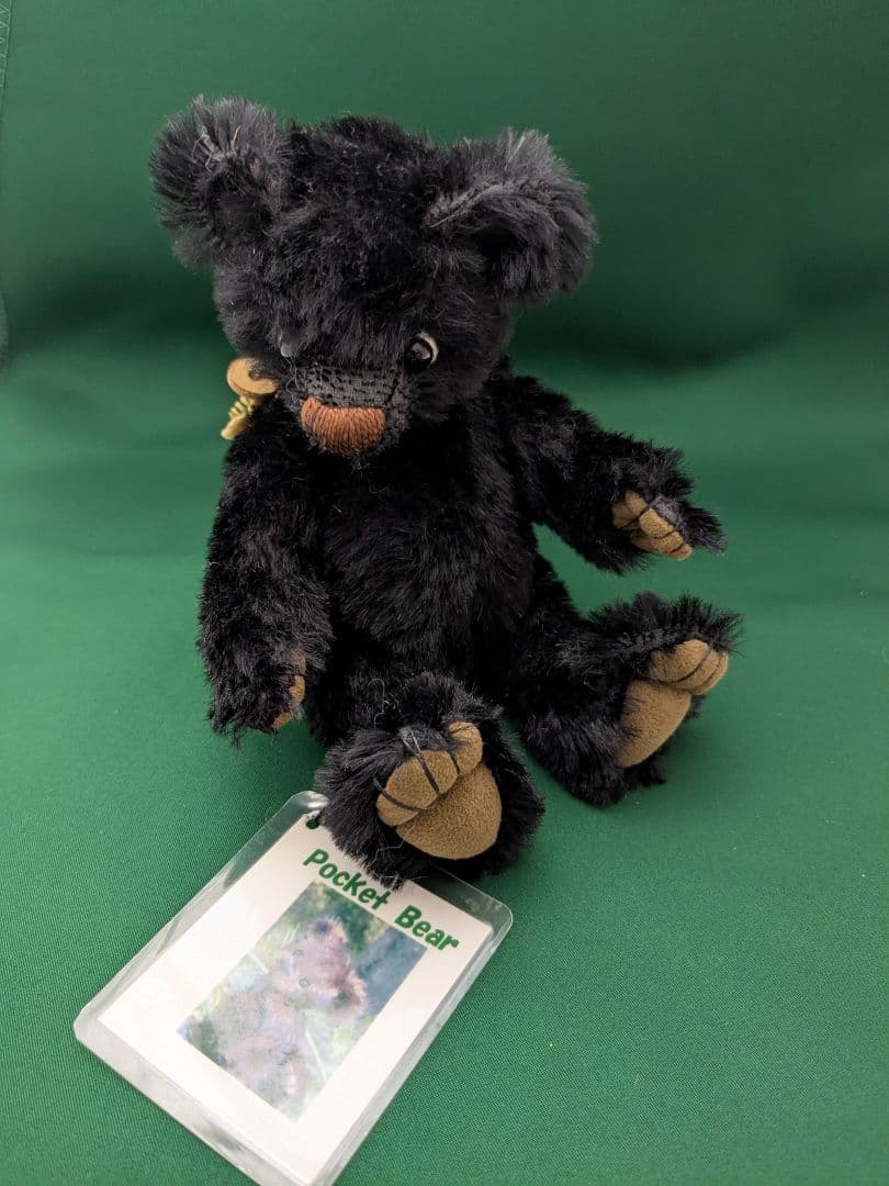 Pocket Bear 黒いぬいぐるみ