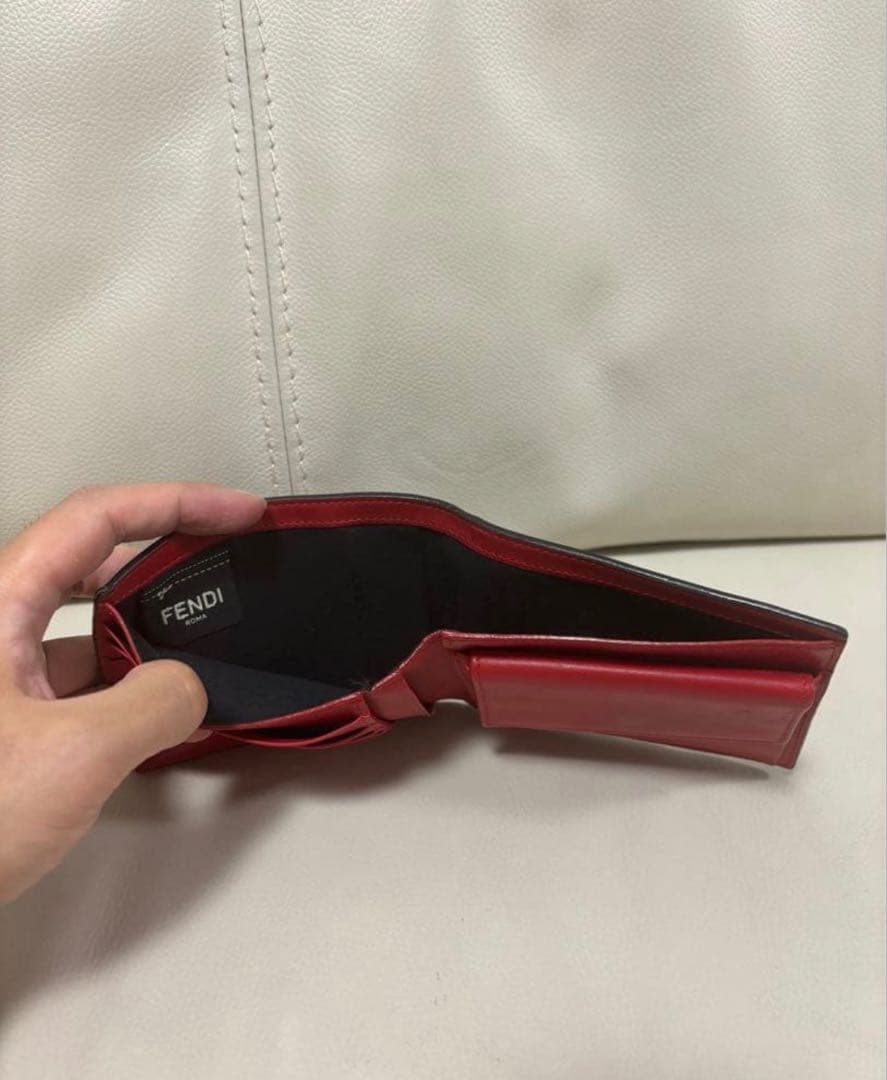 FENDI 二つ折り財布 ブラック/イエロー