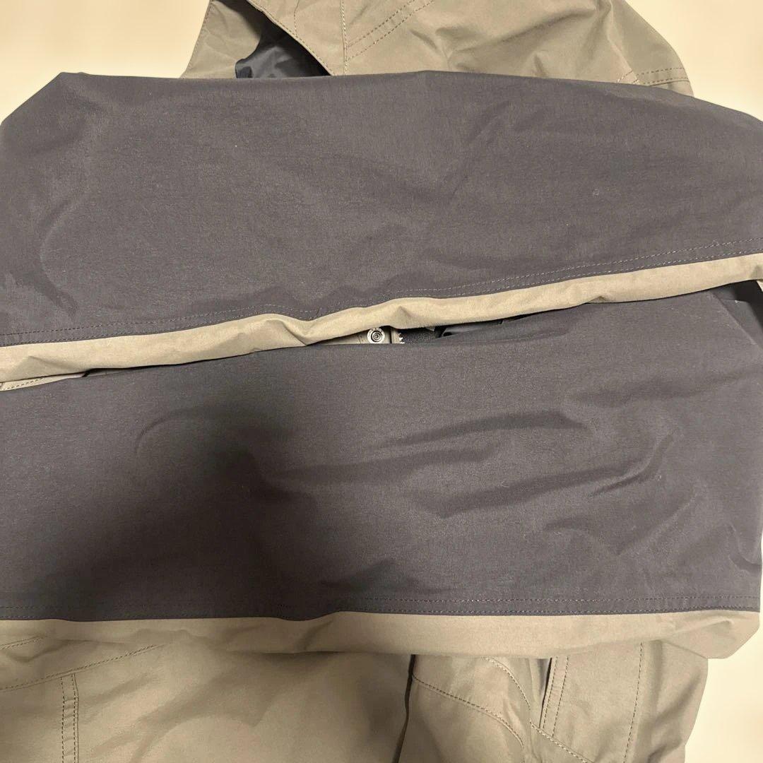 THE NORTH FACE マウンテンパーカー カーキ/ブラック