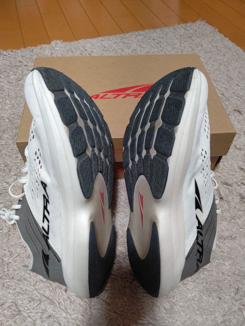 ALTRA VANISH CARBON 27cm バニッシュカーボン