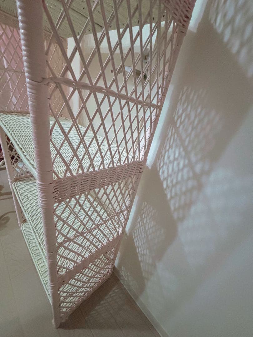 ヴィンテージ ウィッカー ピンク アーチ型ラタン　棚　ロッカー