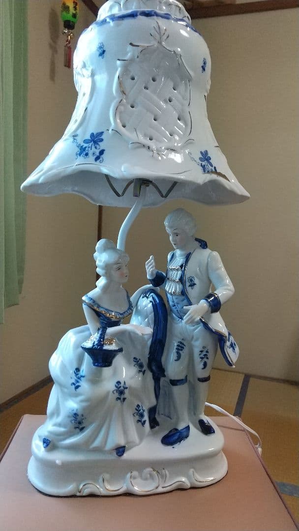 アンティークランプ 貴族 陶器 置物 洋風 インテリア