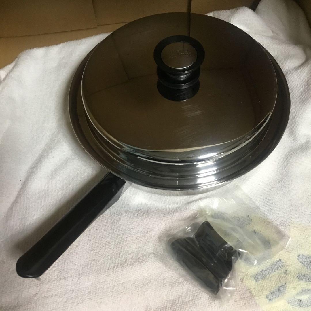 アムウェイクイーン　　大フライパン　　極美品　　　。