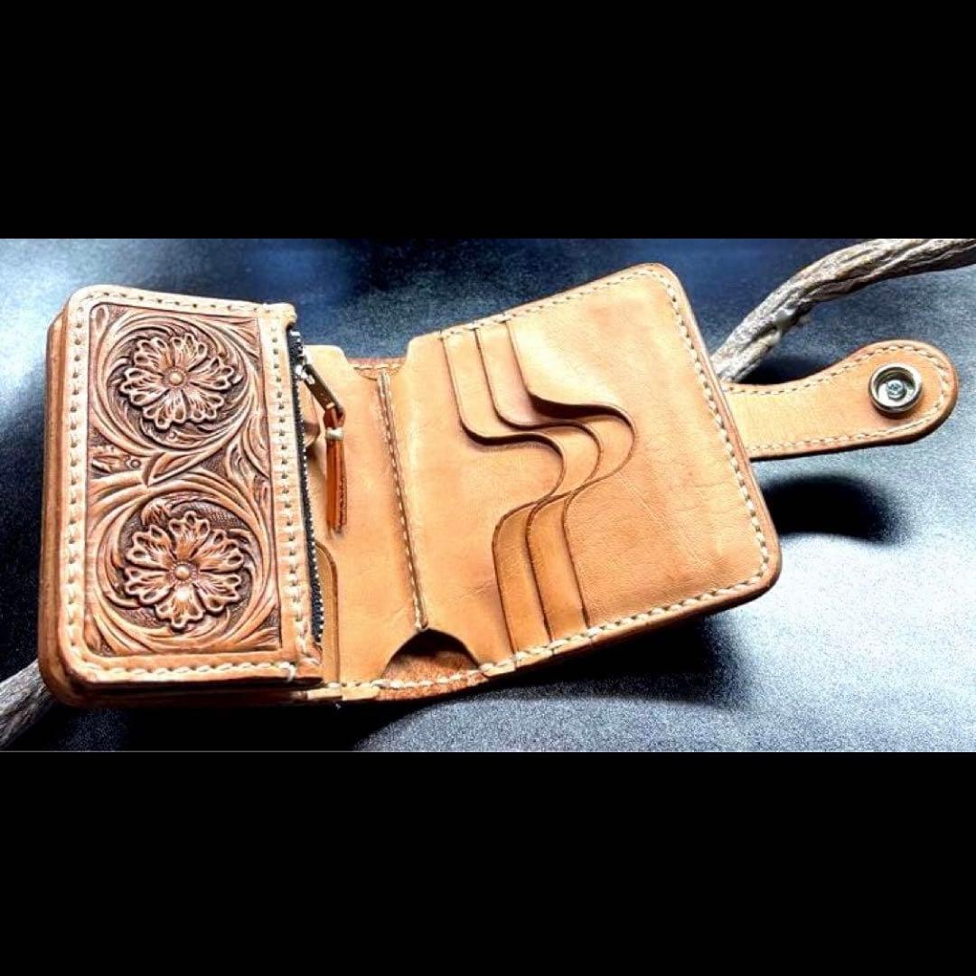 ままたん様オーダー　レザーカービング ミニウォレットワイド/カエル