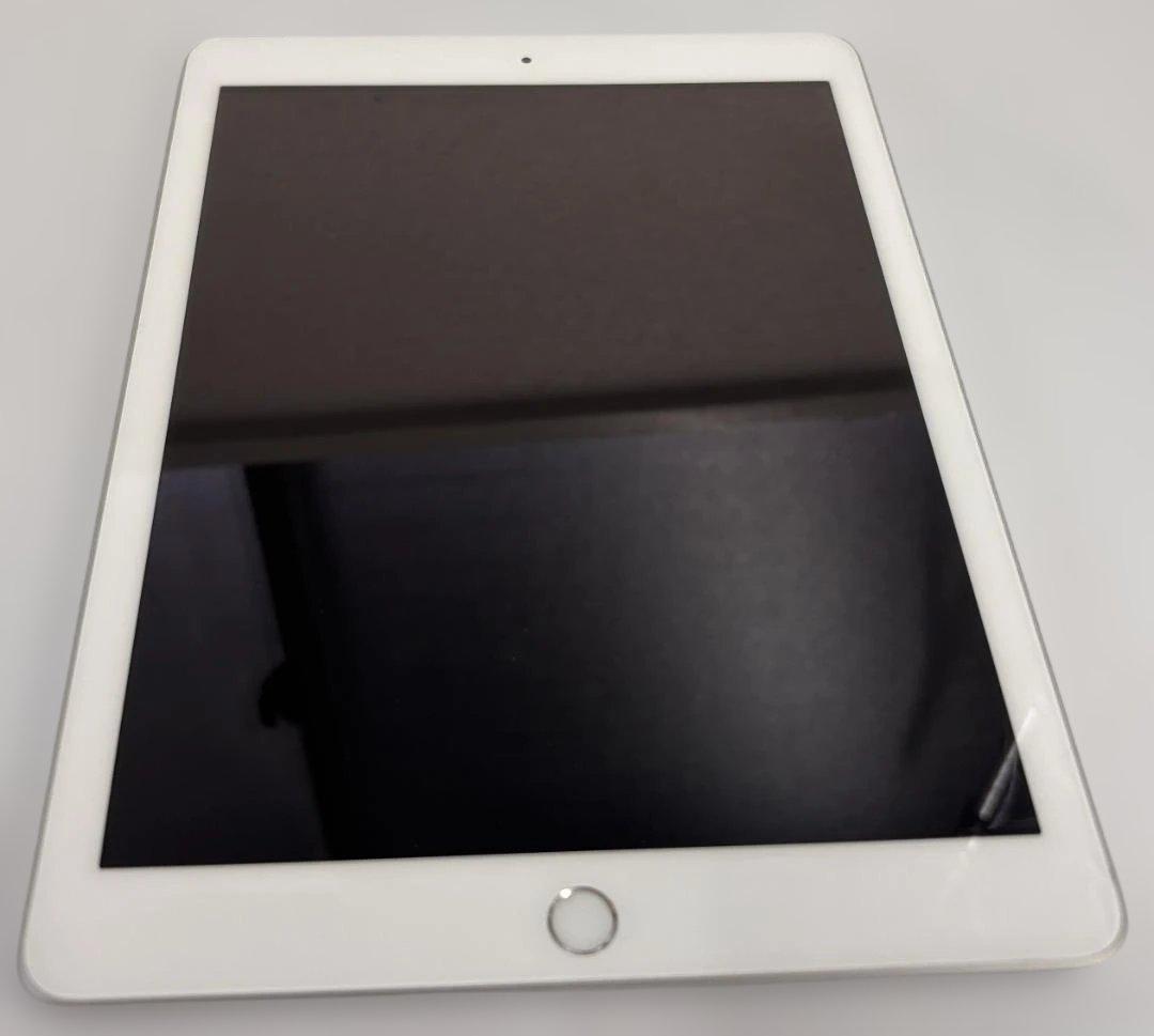 iPad 第6世代 セルラーモデル 32GB A1954 MR6P2J/A