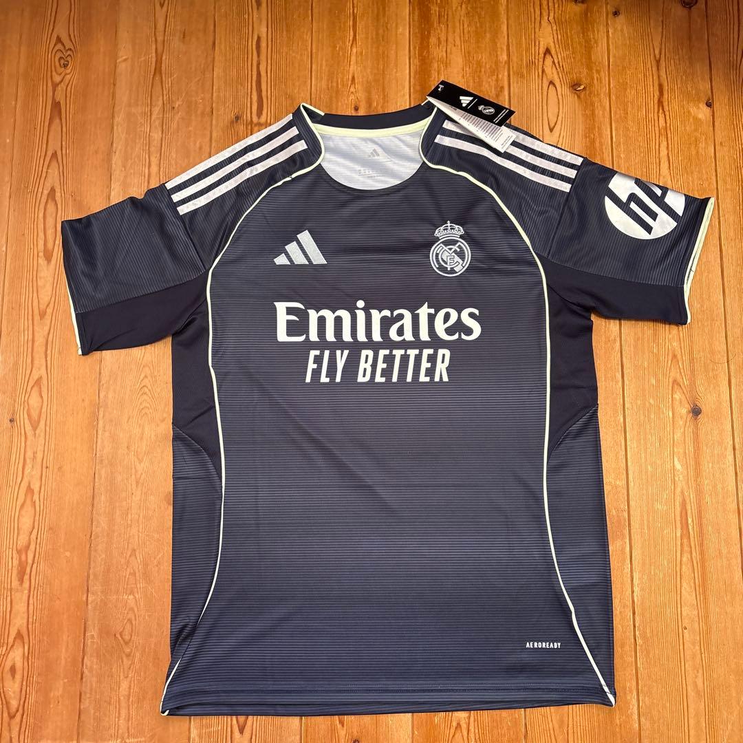 【新品激レア】オーセンティックREAL MADRID BELLINGHAM