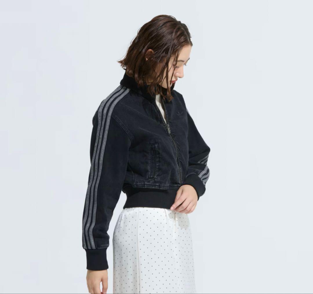 adidas アディカラー　デニムトラックトップ