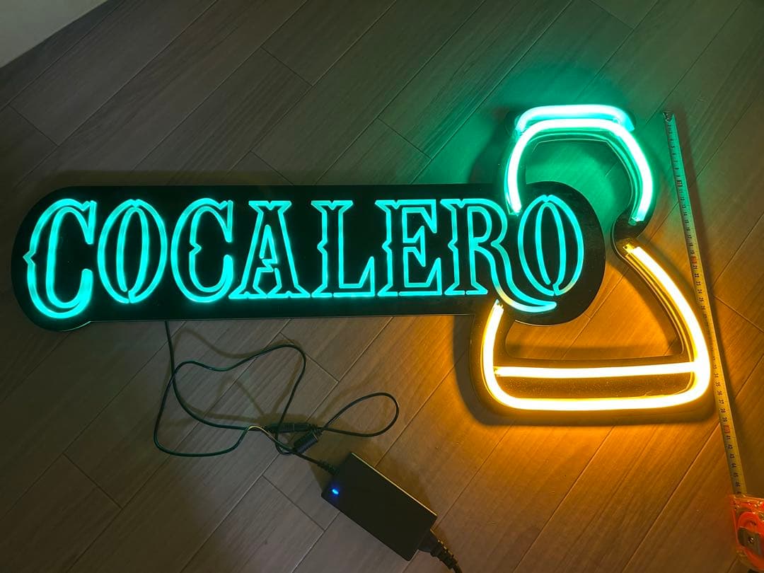 コカレロ ネオン看板