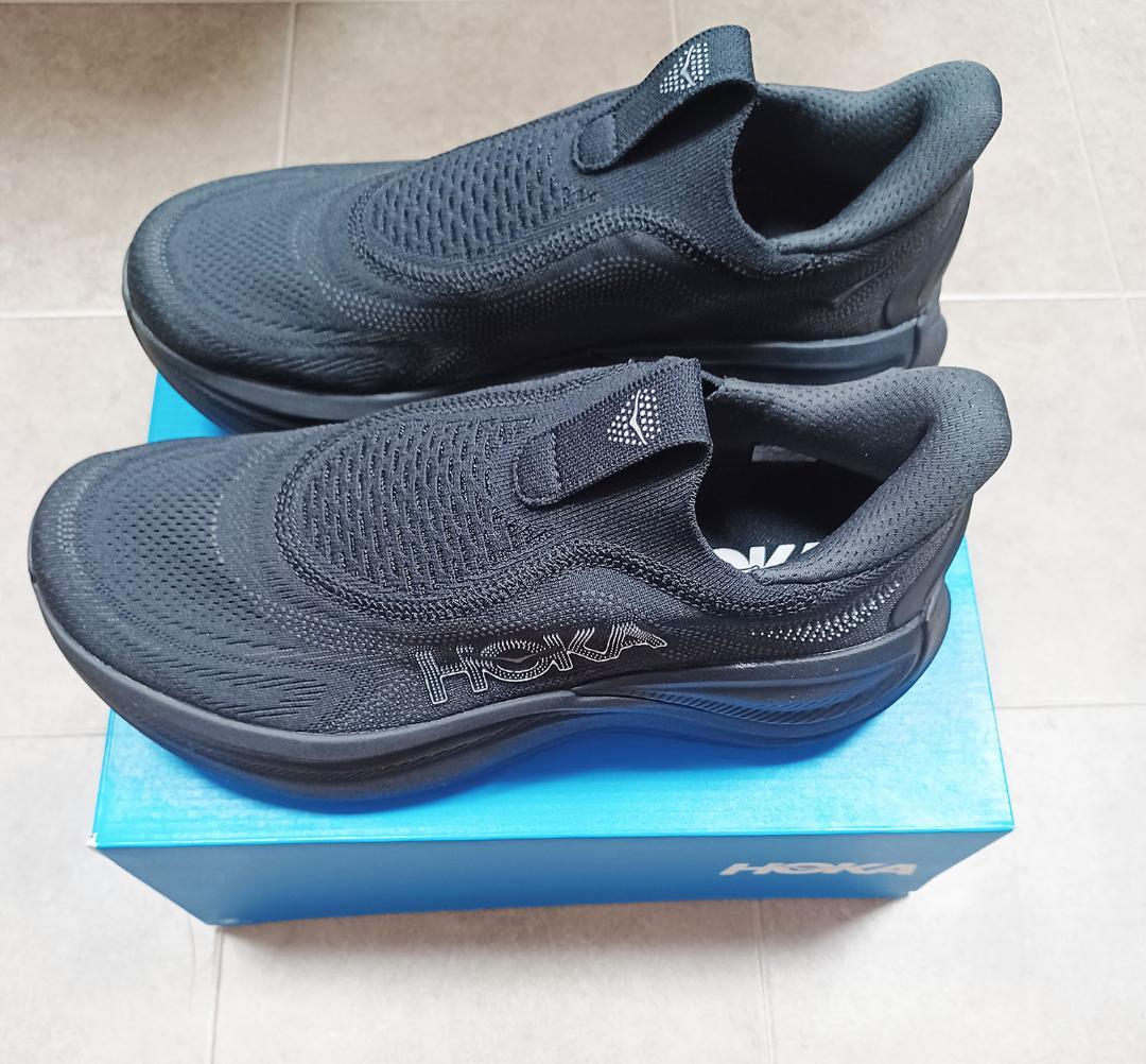 HOKA SKYWARD LACELESS ブラック【超美品】ホカ スカイワード