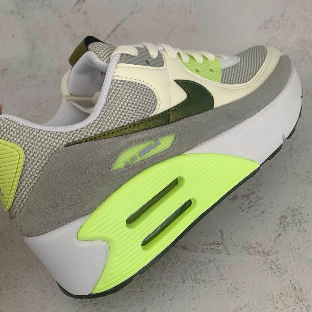 ナイキ エア マックス 90 LV8 25cm