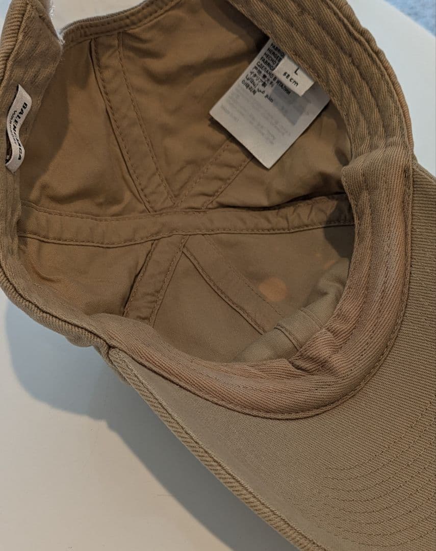 バレンシアガ　帽子