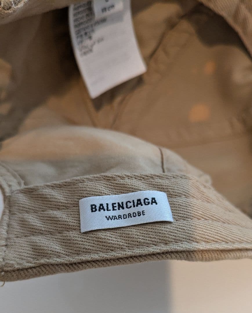 バレンシアガ　帽子