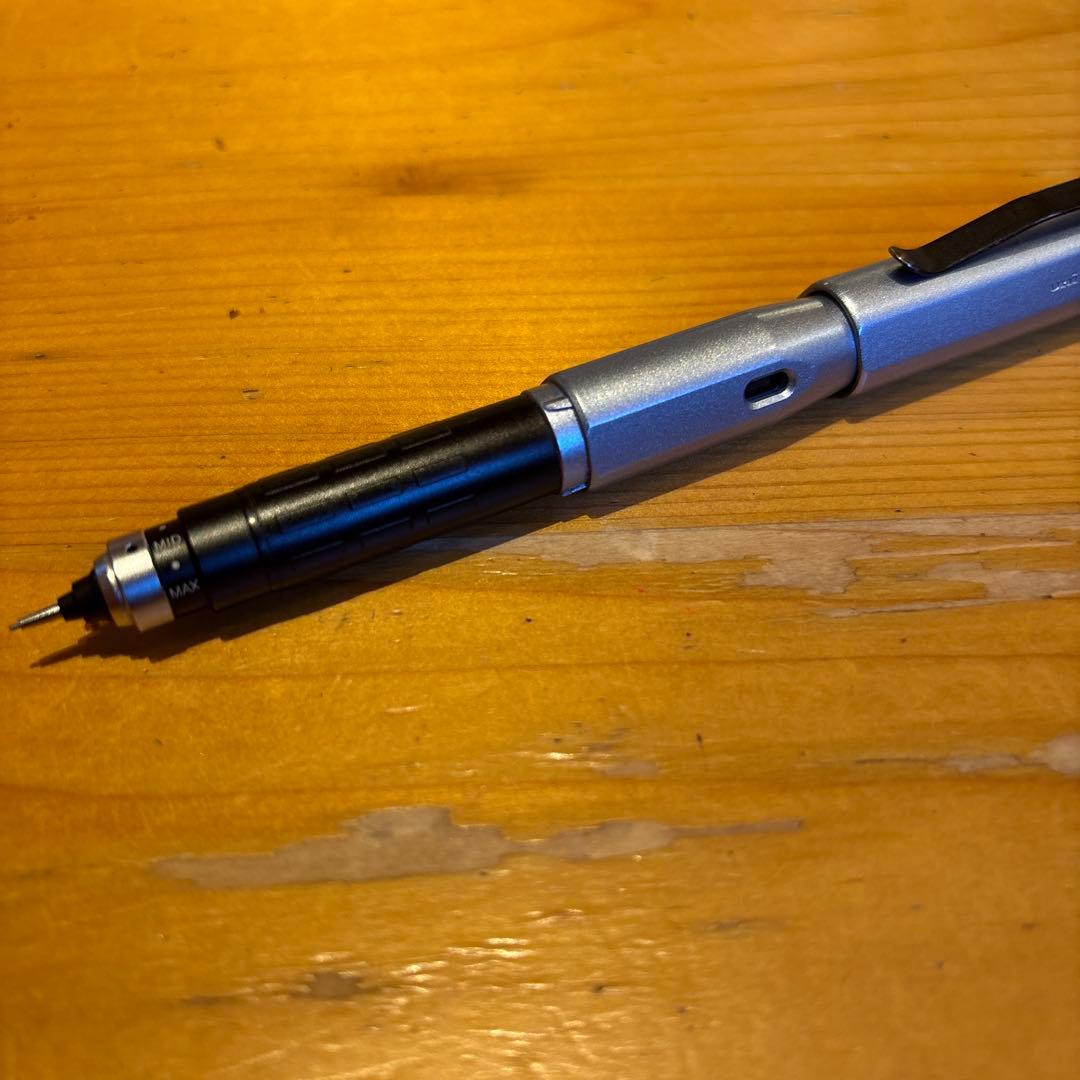 販売中最安値！　美品！クルトガダイブ　カスケードブルー　限定色