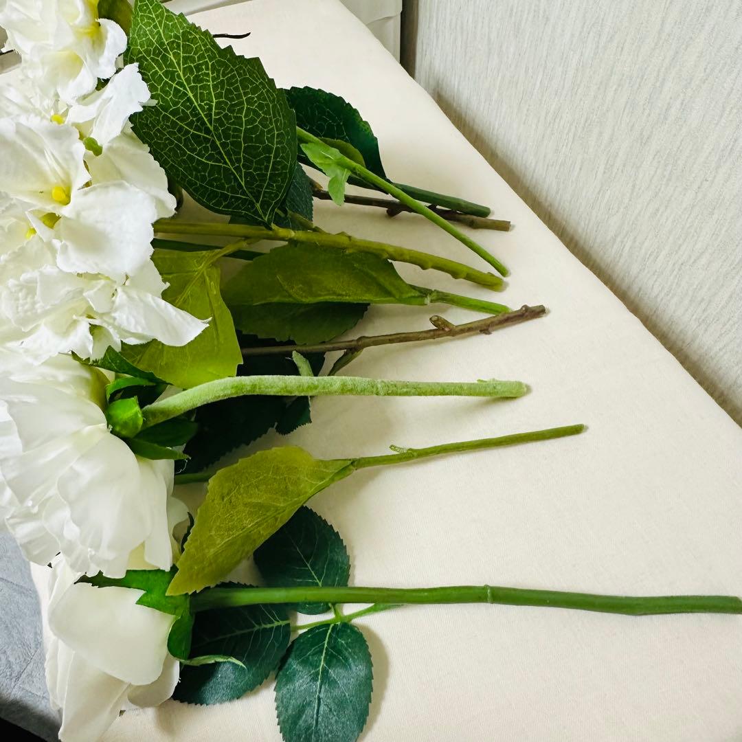 イーストサイドトーキョー　アーティフィシャルフラワー　ブーケ　結婚式　ホワイト