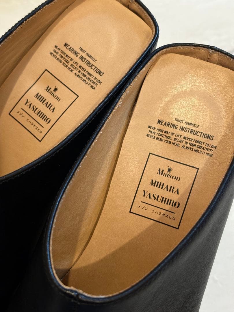 Maison Mihara Yasuhiro ブラックハイヒール