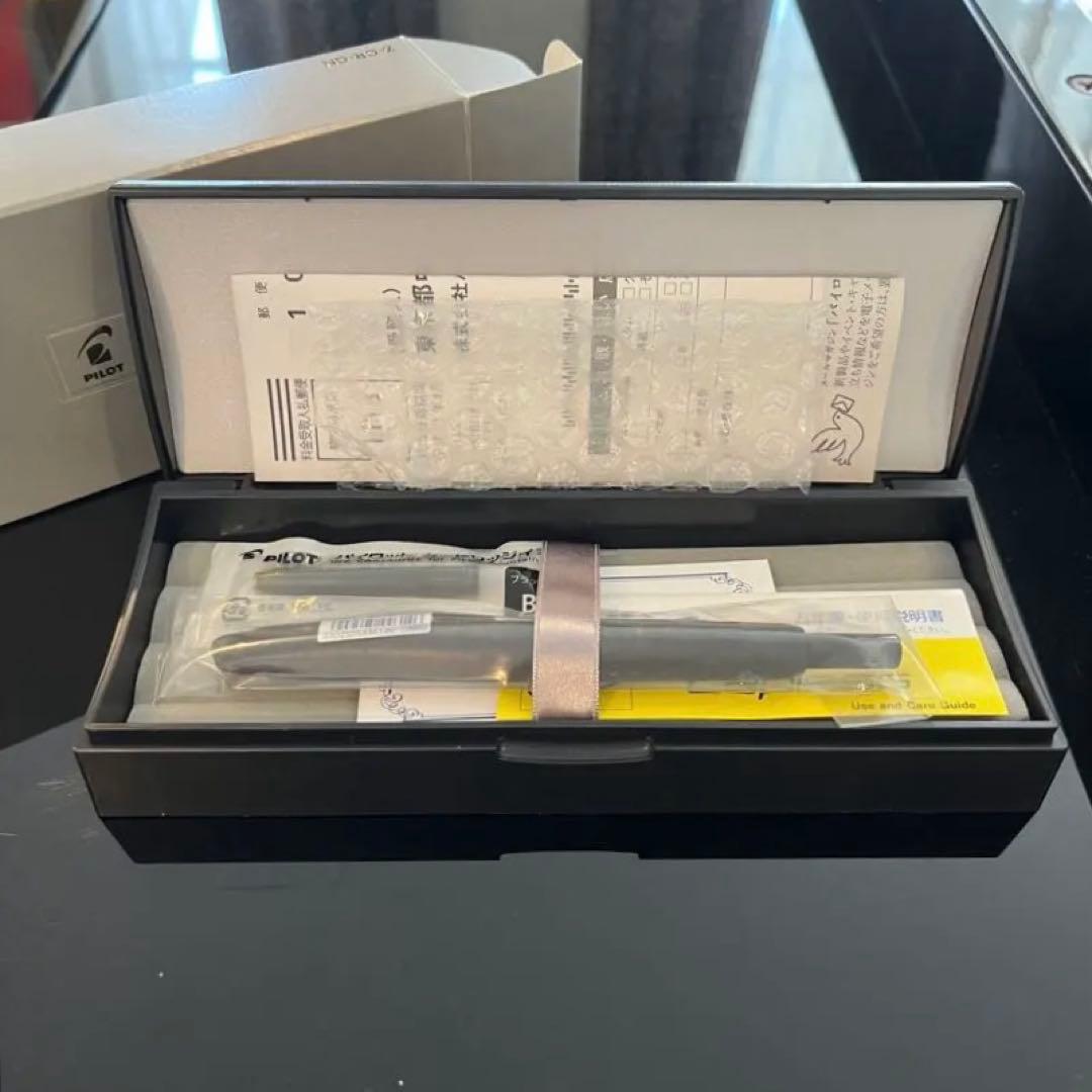 PILOT Capless ノック式　万年筆 マットブラック