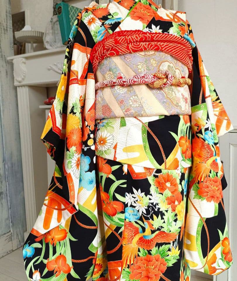 専用です☆アンティーク黒色に鮮やかな模様の着物に作り帯