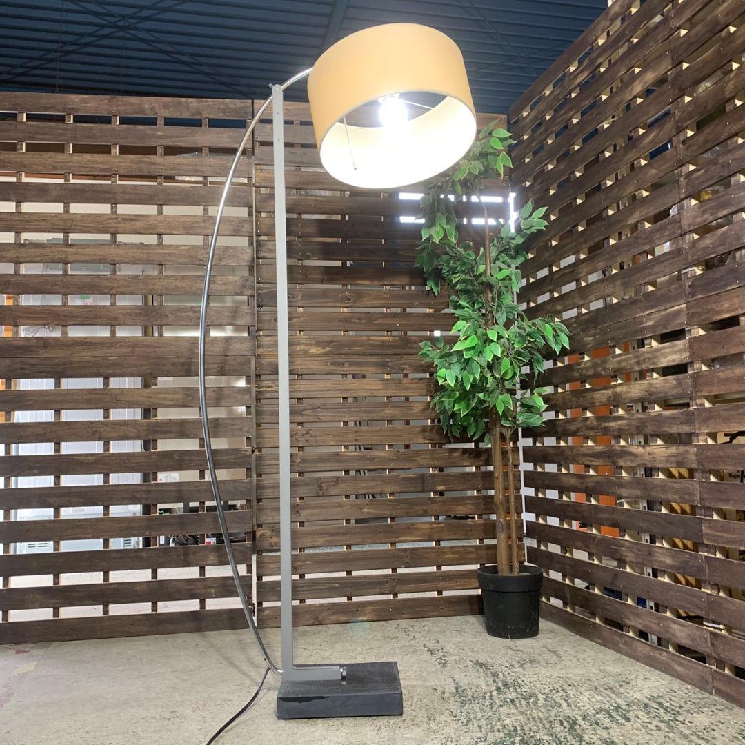 J818 ナカ　　ligne roset フロアランプ スタンド