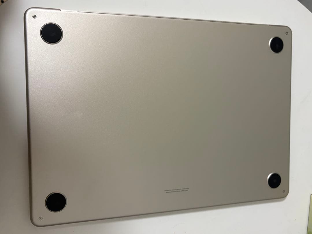 MacBook本体 mac air right