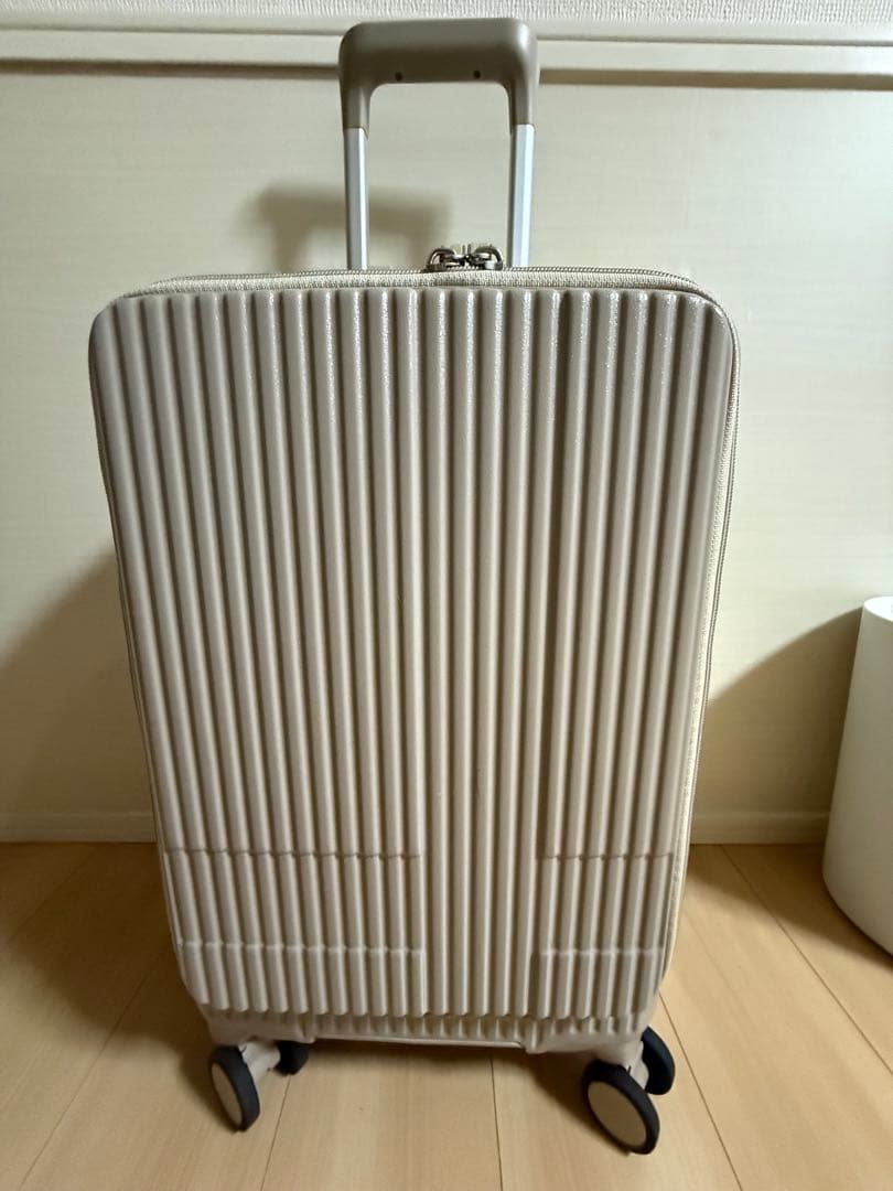 innovator-trio INV50 カフェラテ 38L キャリーケース