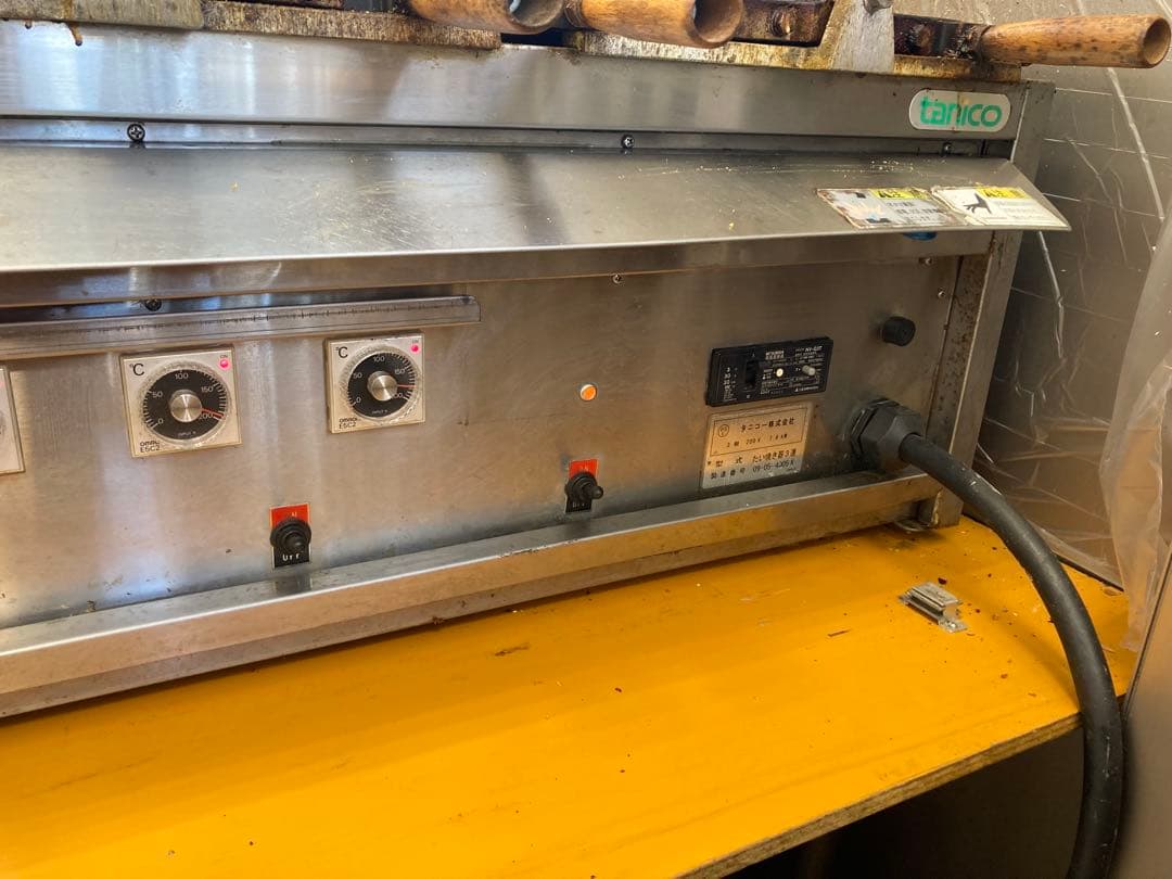 最終価格　tanico 製 たい焼き器 鋳鉄24枚焼き 200V