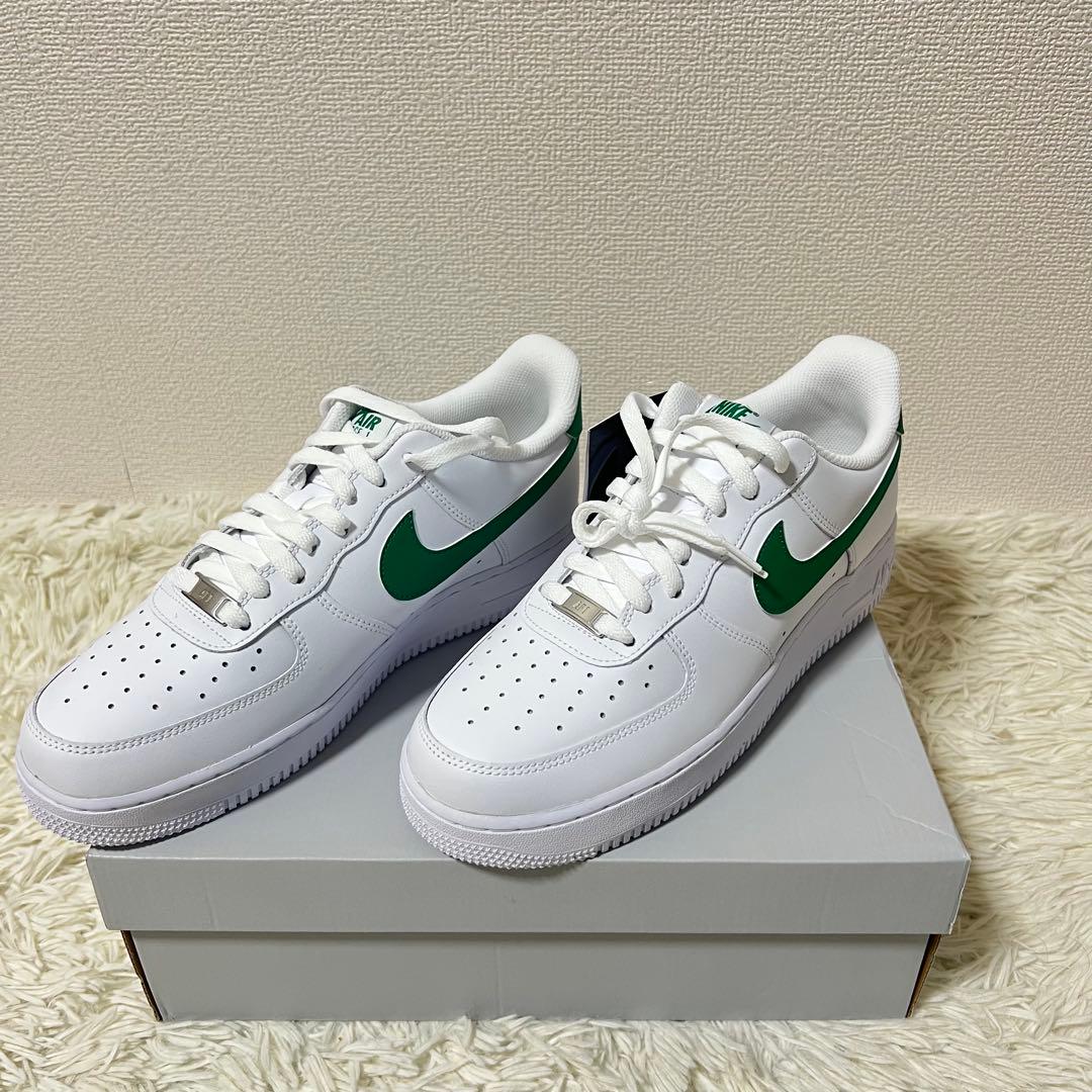 新品　未使用NIKE AIR FORCE 1 ’07 27.5cm